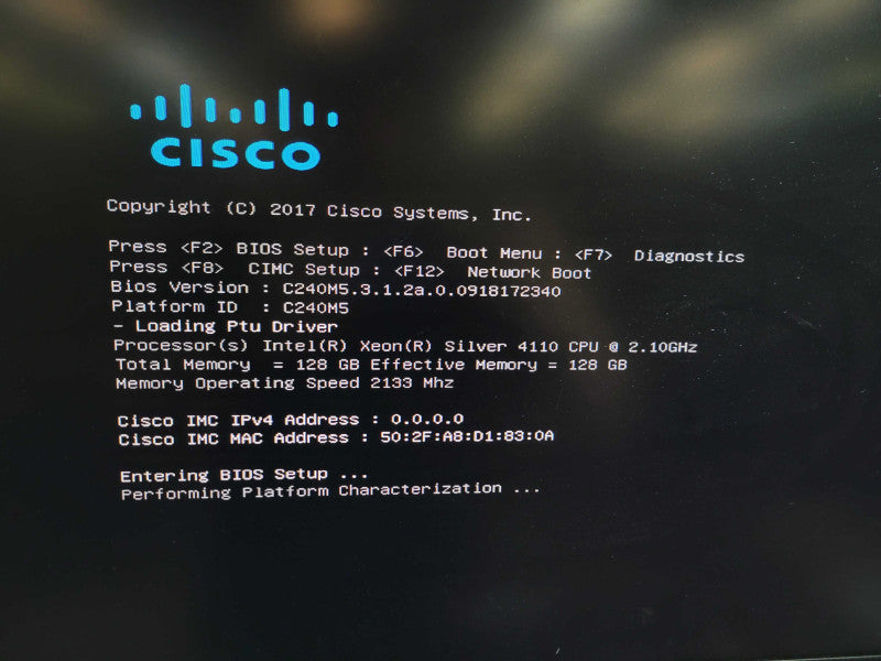 Cisco UCS C240 M5 - 2x Xeon Silver 4110 128GB DDR4 LSI SAS3516 2x1050W PSU %