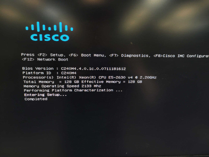 Cisco UCS C240 M4 - 2x Xeon E5-2630 v4 128GB DDR4 AVAGO MR 2x1200W PSU %
