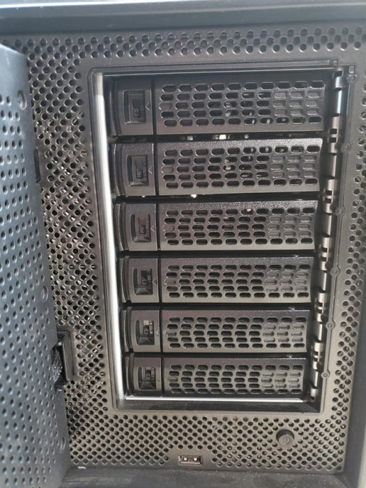 Netgear RN51600 6-Bay ReadyNAS - 2x 2TB HDD