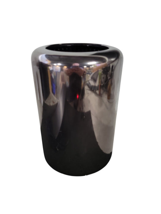 Apple Mac Pro A1481|Xeon E5-1650 v2|16GB |Firepro D500|250GB HD !