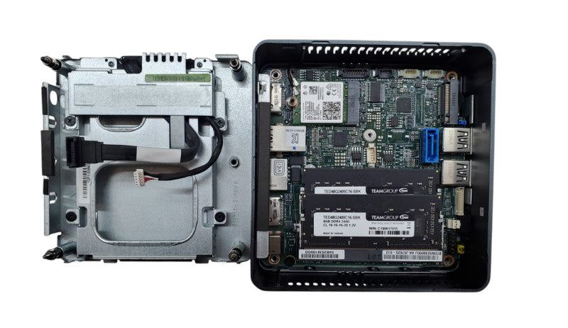 Intel BLKNUC7i3DNH1E Mini PC Core i3-7100U 16GB RAM No HDD/OS