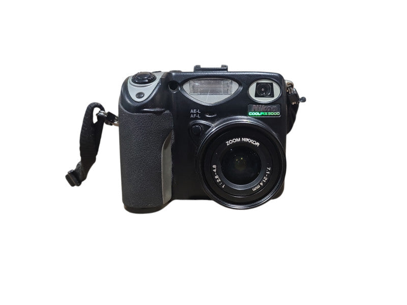 Nikon COOLPIX E5000 Compact Digital Camera