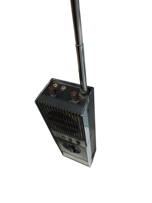Vintage Realistic 5 Watt 23 Channel All-Crystal Transceiver 4FT Antenna  =