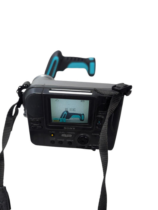 Vintage Sony Digital Mavica MVC-FD71 Silver Camera w/ Battery