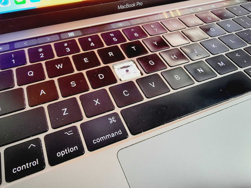 Apple Macbook Pro 2017 13" 2-Core i5-7267U @ 3.1GHz 8GB 250GB SSD (