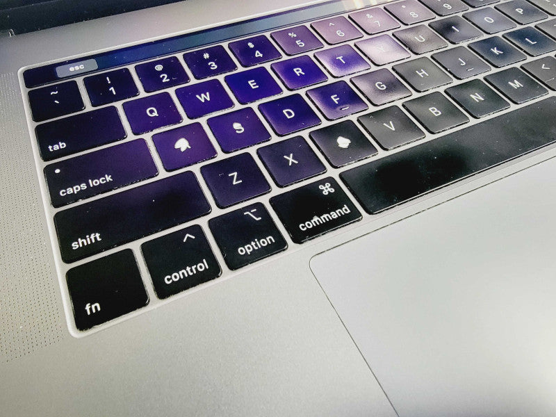 Apple Macbook Pro 2019 15" 6-Core i7-9750H @ 2.6GHz 32GB DDR4 500GB SSD GPU (