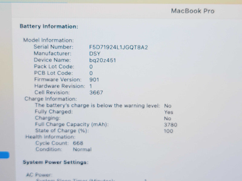 Apple Macbook Pro 2017 13" 2-Core i5-7360U @ 2.3GHz 8GB DDR3 250GB SSD (