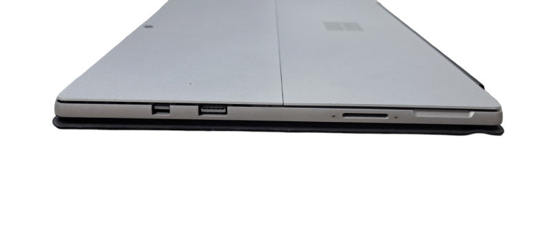 Mmicrosoft Surface pro 1796| i5-7300U|8GB DDR3 RAM|256GB SSD