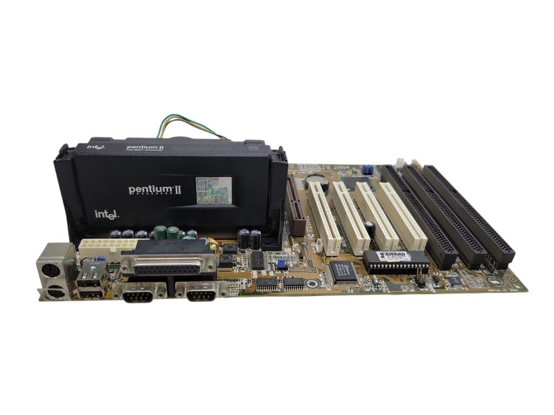 Intel Pentium II @ 450MHz ASUS P2B Motherboard NO RAM %