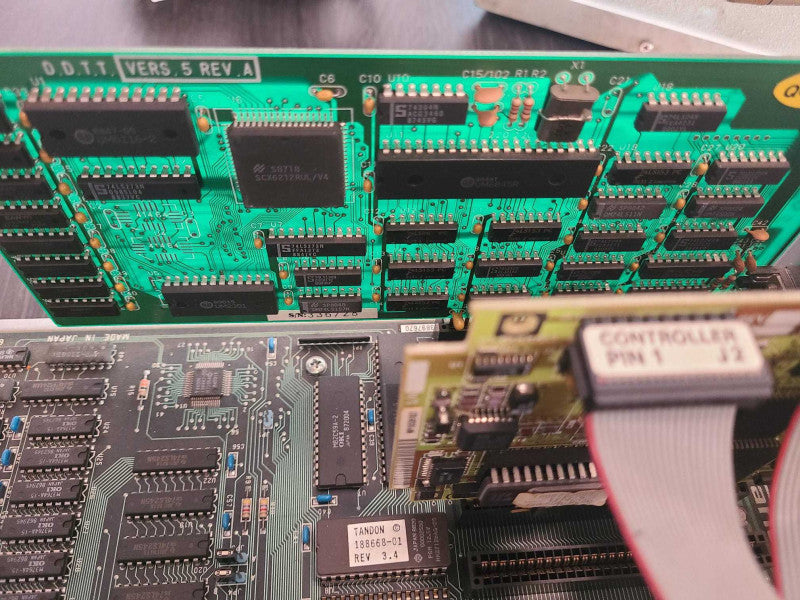 Tandon TM6005 vintage computer system, READ _