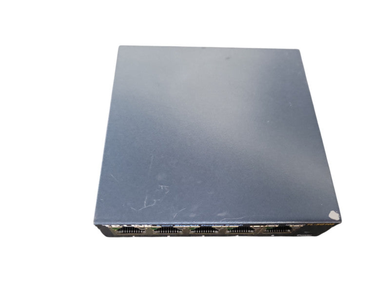 TP-LINK TL-SG105 5-Port Gigabit Desktop Switch 10/100/1000mbps  !