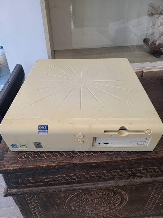 Dell Optiplex GX110 Pentium III 667Mhz 64MB RAM 20GB HDD, READ _