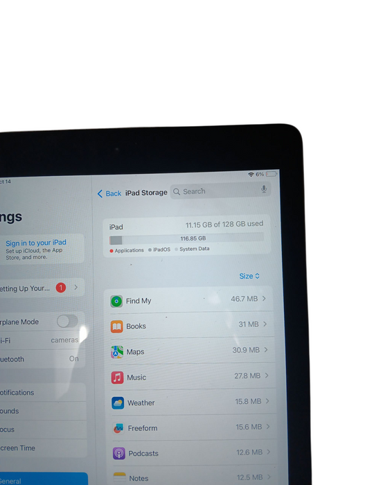 Apple iPad 6th Gen - 128GB - Space Gray A1893