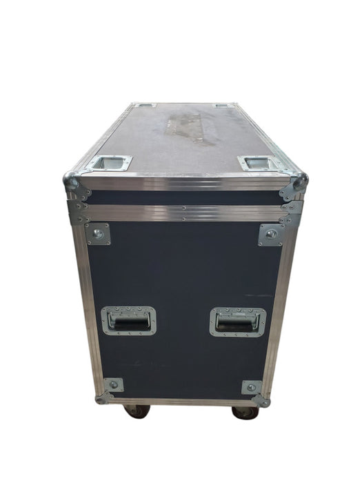 53.25in x 23in x 37.5in Equipment Road Case with Wheels