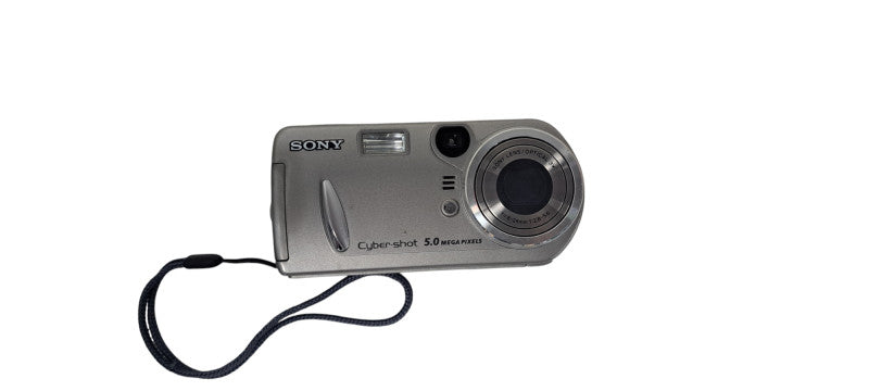 Sony Cybershot DSC-P92 5.0MP Digital Camera