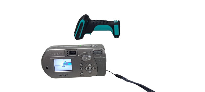 Sony Cybershot DSC-P92 5.0MP Digital Camera