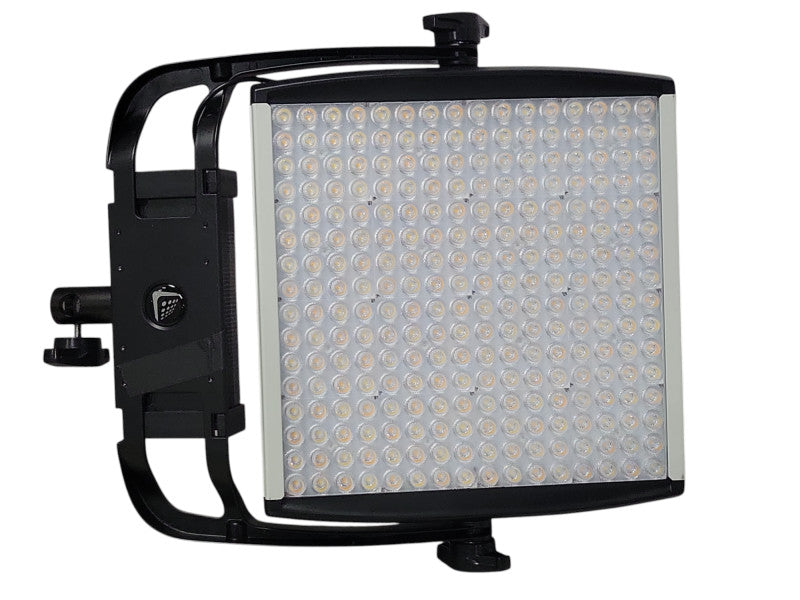 Litepanels Astra 6X Bi-Color 3200K-5600K LED Panel with hard case _