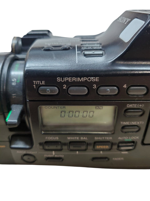 Sony Handycam CCD-F70 Video 8 Camcorder + Battery/Case *READ*