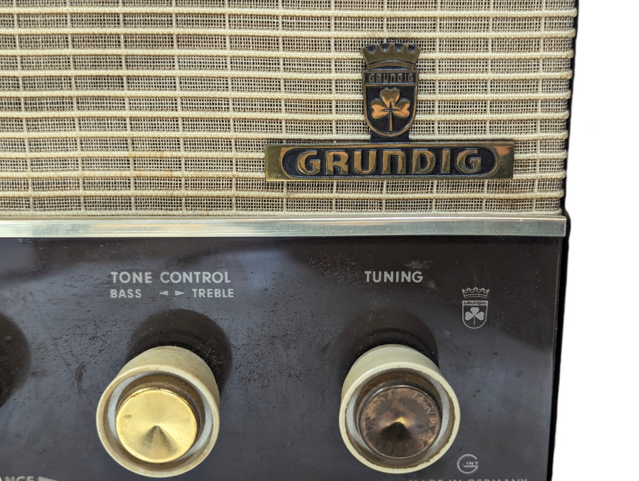 Grundig Table Model 4570 U/St Vintage FM Stereo  -