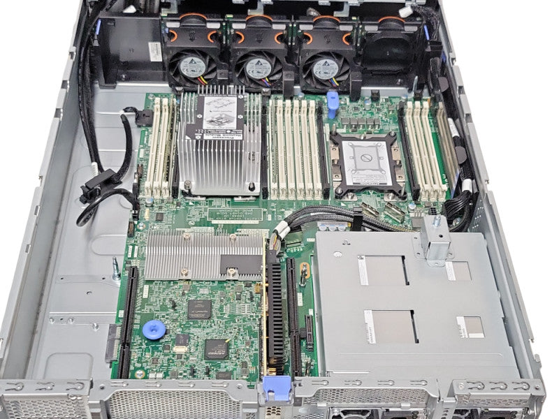 Lenovo ThinkSystem SR590 1x Bronze 3106 1.70GHz 32GB 530-8i, 2x PSU 8x 3.5" _