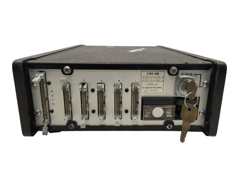 UNIT URS-100 UNIT INSTRUMENTS URS-100 MFC CONTROLLER READ $