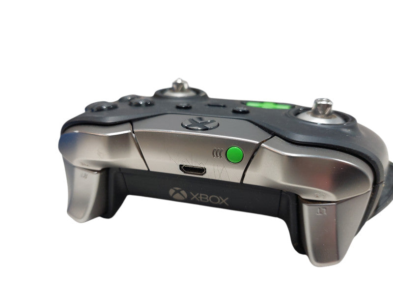 2 Xbox One Controllers Model: 1698 Black & 1914 Blue =