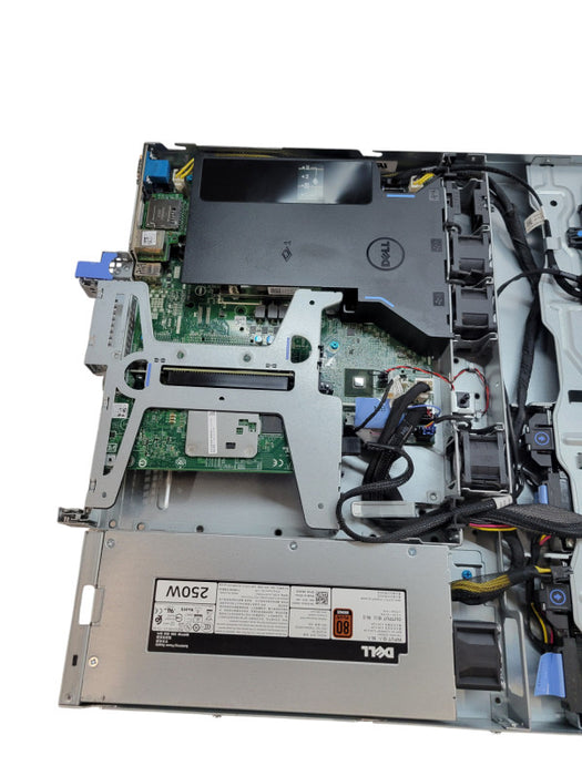 Dell PowerEdge R230 - Xeon E3-1220 v6 16GB DDR4 PERC H330 250W PSU %