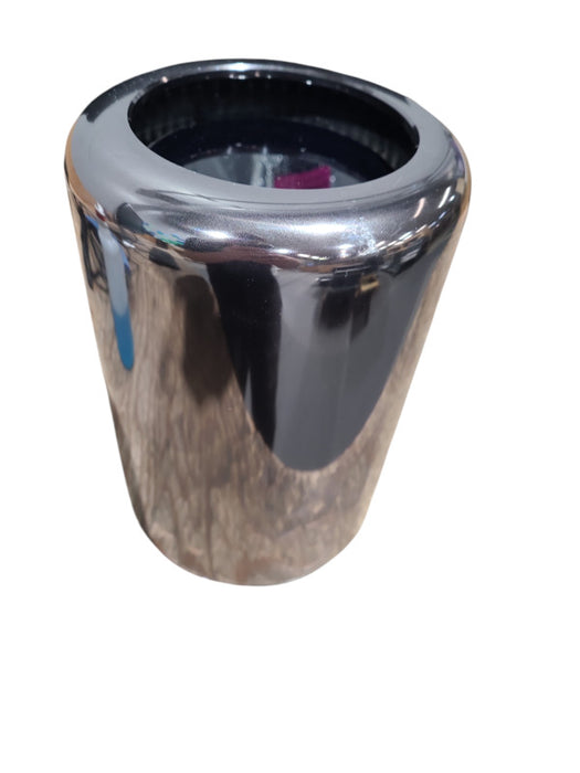 Apple Mac Pro 2013 - Xeon E5-1650 v2 @ 3.5GHz, 16GB RAM, 256GB SSD, 2xD500