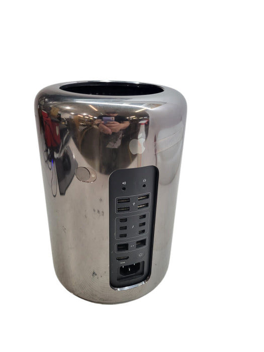 Apple Mac Pro 2013 A1481- Xeon E5-1650 v2 16GB RAM 256GB SSD 2xD500 %