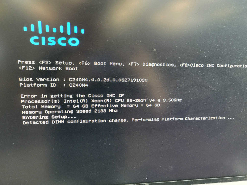 Cisco UCS C220 M4 - Xeon E5-2637 v4 64GB DDR4 AVAGO 12G-MR 2x650W PSU %