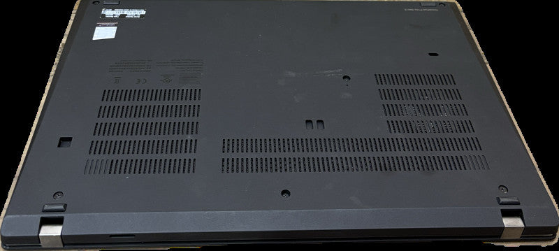 Lenovo ThinkPad P14s i7-1165G7@2.8Gh QUADRO T500 4GB GPU 16GB RAM 256GB SSD  Lap200