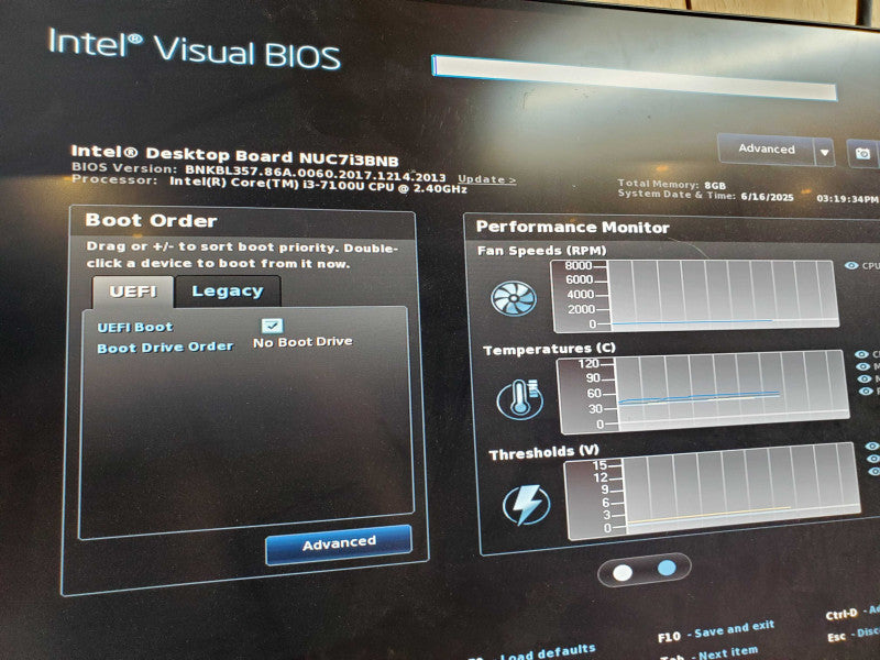 Intel NUC BOXNUC7i3BNH Mini PC Intel i3-7100U 2.4GHz 8GB RAM - NO HDD