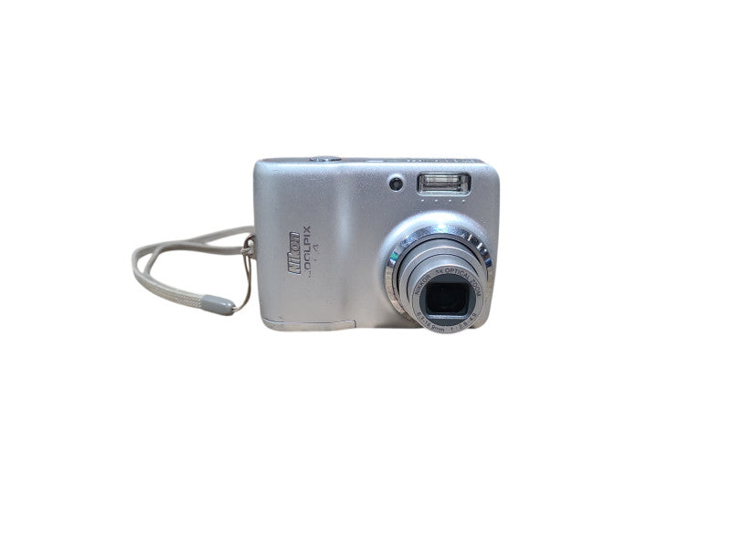 Nikon COOLPIX L4 4.0MP Digital Camera