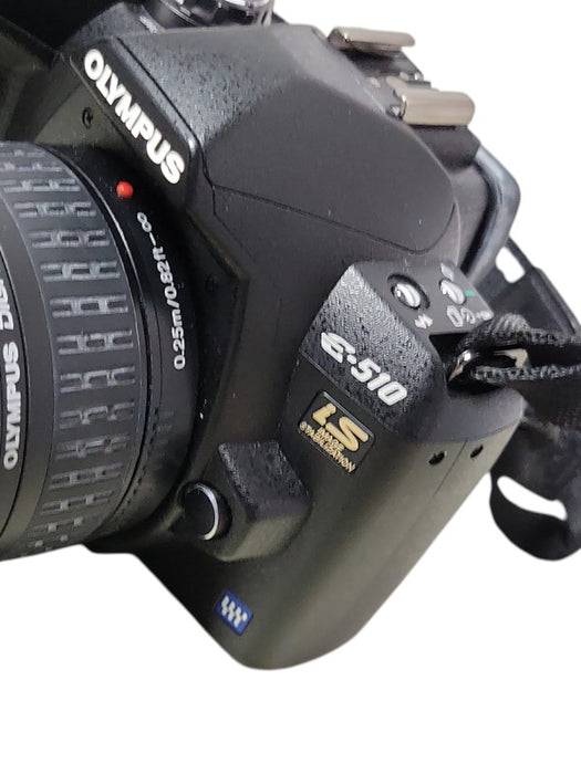 Olympus E-510 10MP with olympus digital 14-42mm 1:3.5-5.6 ED Lens, READ _