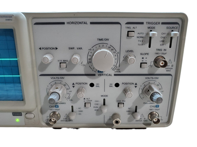 GW Instek GOS-620 Oscilloscope 20MHz *READ*