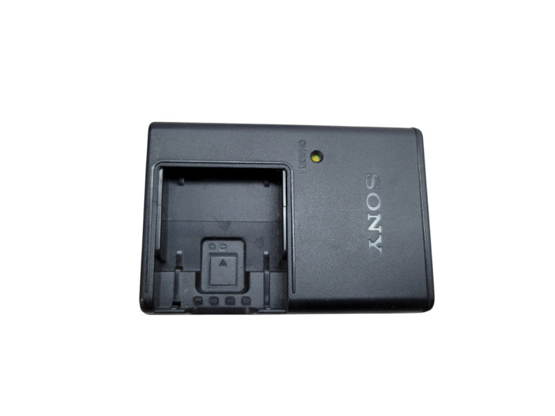 Sony DSC-T2 Point and Shoot 8.1MP Digital Camera %