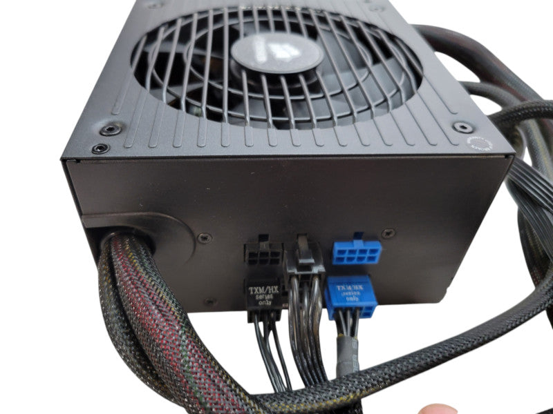 CORSAIR 650W Semi-Modular ATX DESKTOP PSU (HX-650 / 75-001217) %
