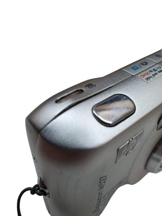 HP Photosmart M527 6.0MP Digital Camera - Model: SNPRB-0502