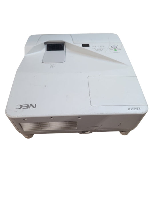 NEC UM330X 1024 x 768 XGA 3,300 Lumens Projector | 1093 Lamp Hours