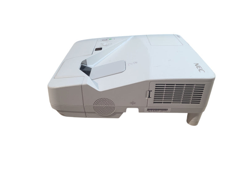 NEC UM330X 1024 x 768 XGA 3,300 Lumens Projector | 1093 Lamp Hours