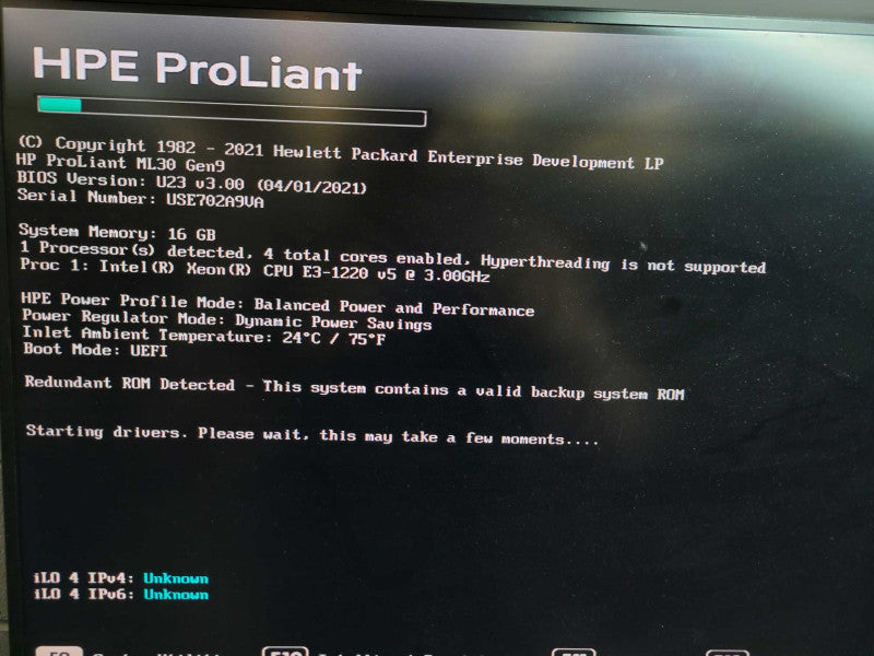 HP ProLiant ML30 Gen9 - Xeon E3-1220 v5 16GB DDR4 P440 2x460W PSU %