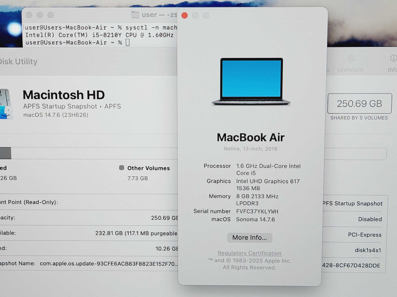Apple Macbook Air Retina 2019 2-Core i5-8210Y @ 1.6GHz 8GB DDR3 250GB SSD (