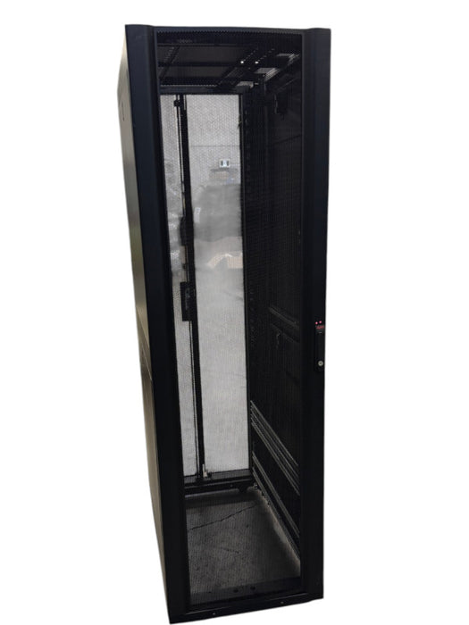 APC AR3100 NetShelter SX 42U Enclosure Rolling Server Rack Cabinet  Q-