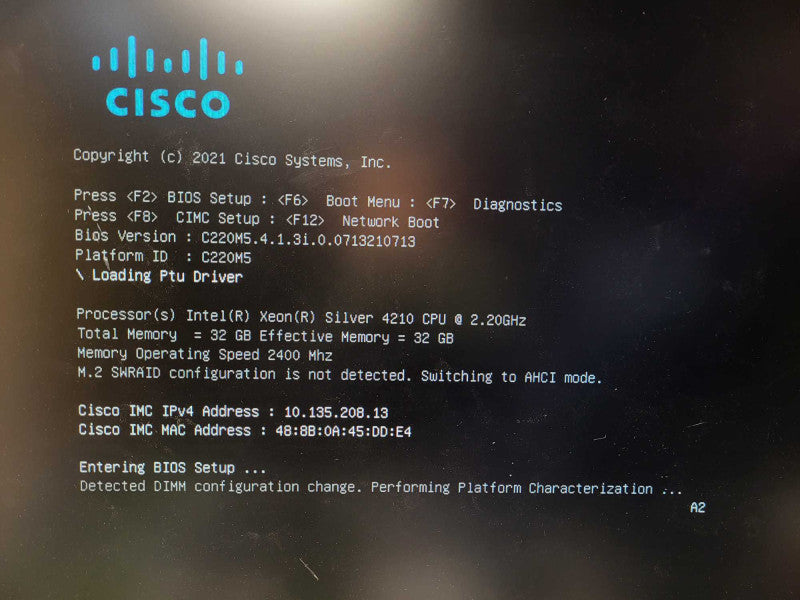 Cisco UCS C220 M5 1U 2.5" Server Silver 4210 @ 2.2GHz 32GB DDR4 AVAGO $