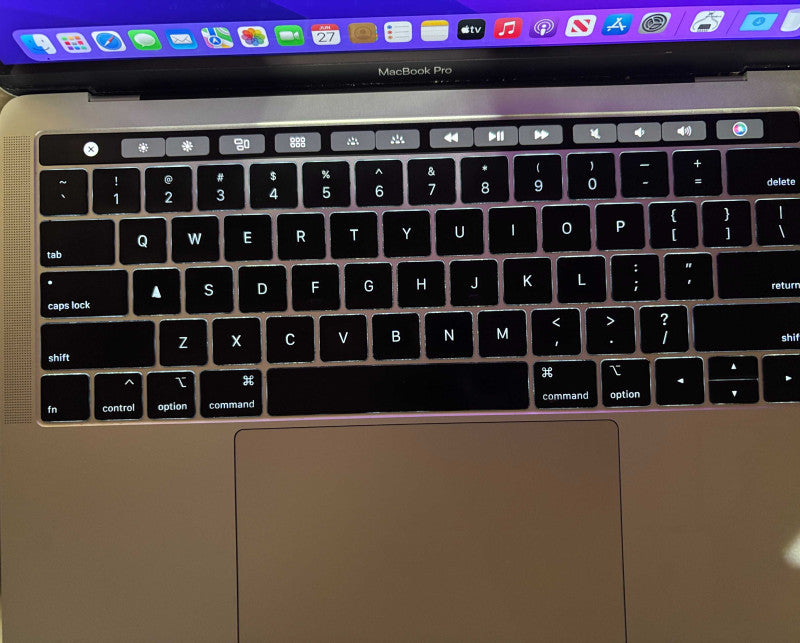 Apple MacBook Pro 13"  2019 Touch Bar i5-8279U 16GB RAM 256GB SSD READ!