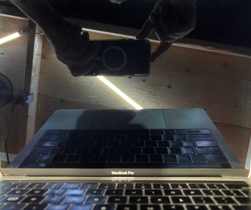 Apple MacBook Pro 13" 2019 Touch Bar i5-8279U@2.4Gz 16GB RAM 256GBSSD READ!