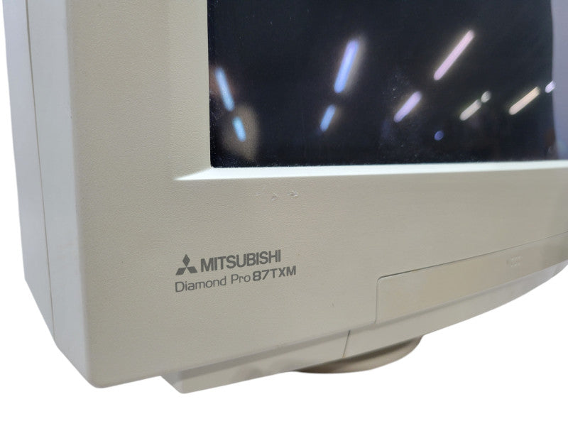 Mitsubishi Diamond Pro 87TXM 16" CRT Color Monitor 1997 VGA / BNC TFM8705SK %