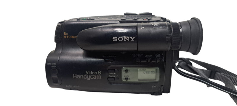 Vinatge Sony CCD-TR51 Video 8 Handycam Camcorder