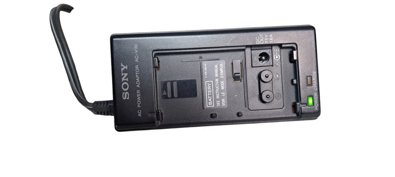 Vinatge Sony CCD-TR51 Video 8 Handycam Camcorder