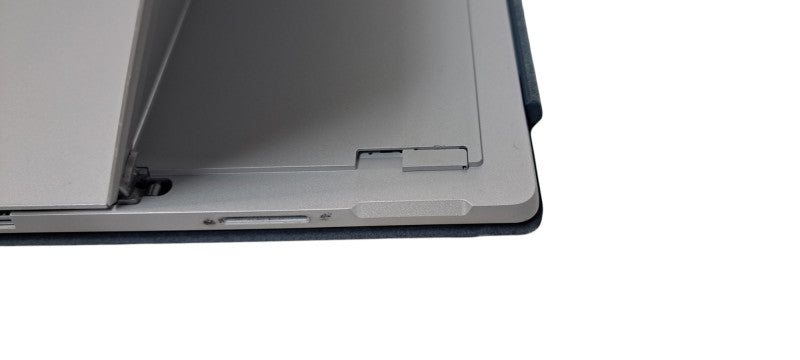 Surface Pro i5-7300U CPU|8GB RAM|256GB SSD|READ